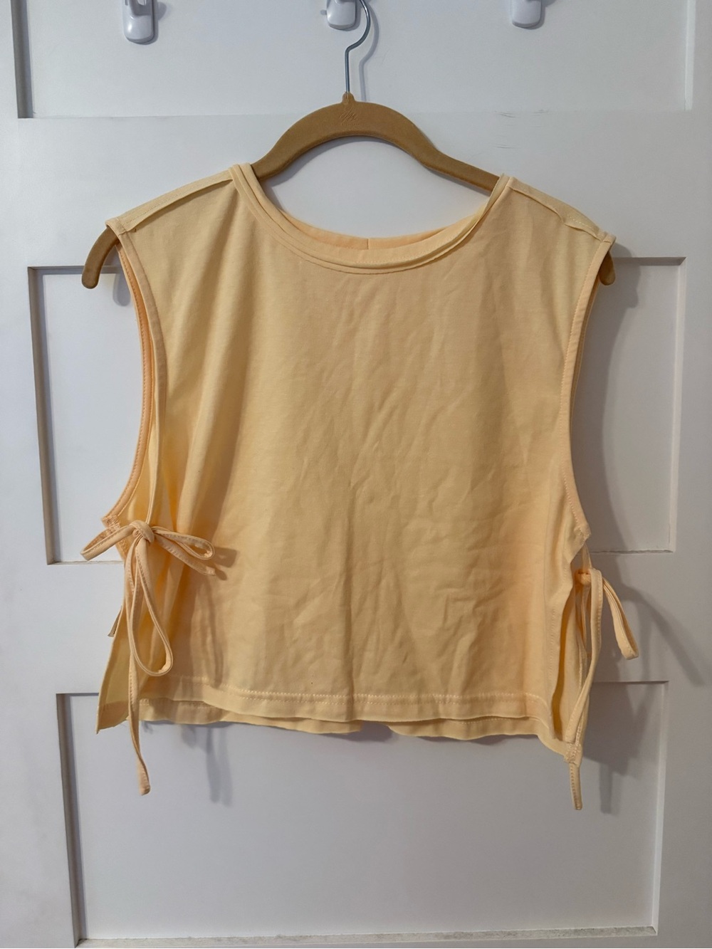 Women’s Side-Tie Sleeveless Top in Pale Yellow